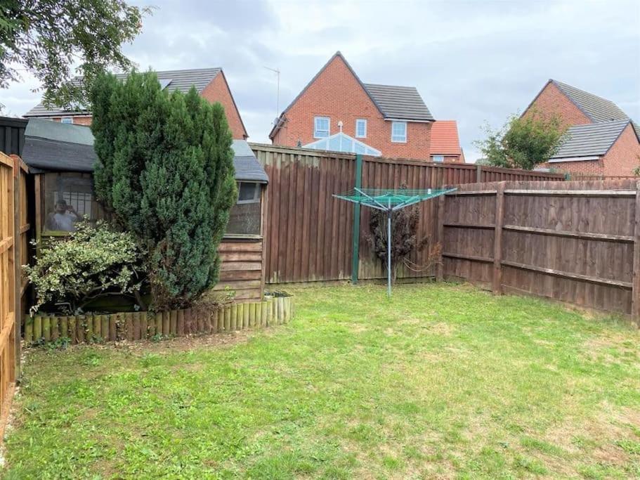 Charming Home In Wellingborough Exterior photo